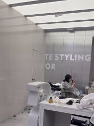 -PE SALON