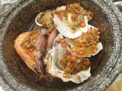 石锅焖海鲜-楼外楼大刀肉传统火锅(西安大路店)