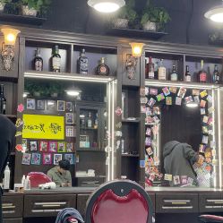 点击看大图 -Barber潮先生男士理发店