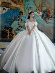 点击看大图 -伯瓷皇后婚纱艺术空间