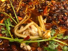 -鸿顺老铁锅美蛙鱼府(解放碑店)