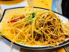 -山里屯铁锅炖·东北菜(康桥店)