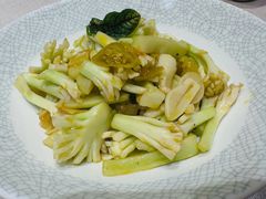 -品悦酒店(三林古镇店)