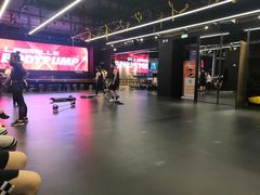 -懒人Club健身(卓越时代广场店)