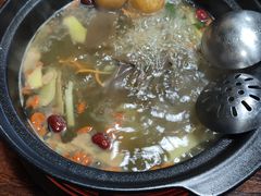 -陆记牛庄·碳锅龙虾烧烤(爱上花园店)