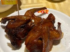 招牌烤乳鸽-石岐佬中山菜馆(张溪店)