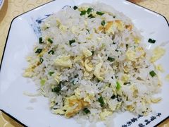 鸡蛋炒饭-通乐簋街小龙虾(老店)