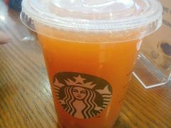 -星巴克(杭州西湖银泰1F店)
