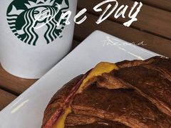 -星巴克(珠海仁恒滨海中心店)