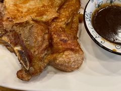 -阿维斯咖啡(镜湖店)