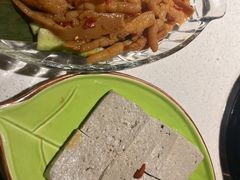 酸辣柠檬鸡爪-一叶一世界•素食餐厅(环球中心店)