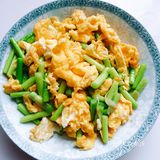 蒜苔炒鸡蛋，超适合厨房小白的快手菜