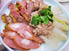 -雪乡人家东北菜·铁锅炖一切(高斯路店)