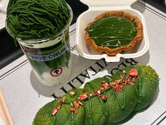 -HOT CRUSH趁热集合·现烤面包(上海环球港店)
