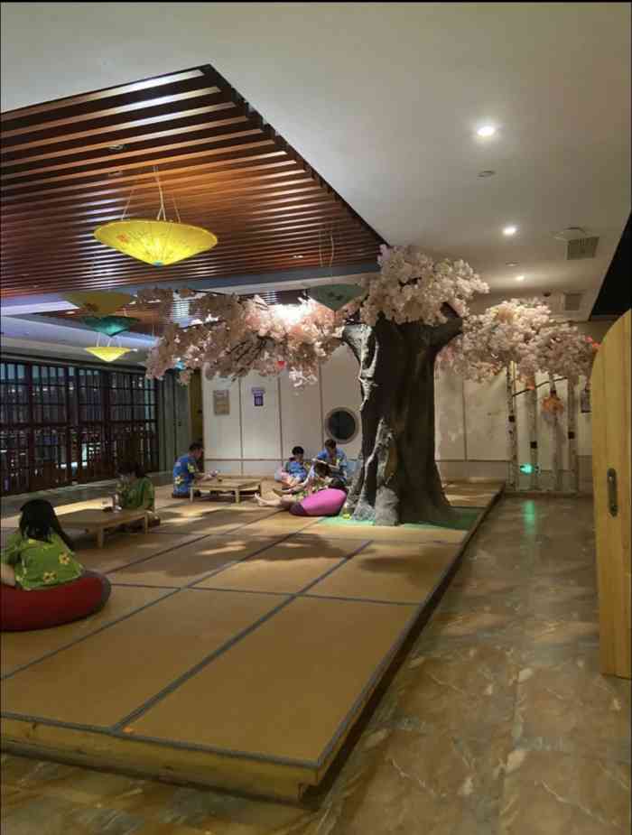 棕榈岛汗蒸温泉-"洗个澡 躺着聊聊天 蛮舒服 人少时候去比.