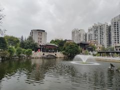 -梁园