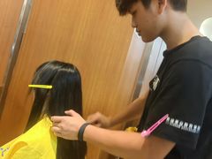 -首脑美容美发化妆美甲培训学校(龙岗校区)