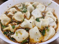 酸汤牛肉水饺-回坊马二饺子馆