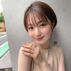 -变画·发型STUDIO