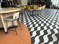 -星巴克臻选(莘庄仲盛店)