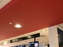 -麦当劳(汉口火车站候车室店)