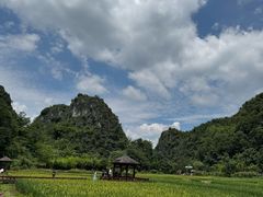-高荡千年布依古寨旅游景区