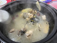 石橄榄五指毛桃汤底-花苑美食横琴生蚝火锅(拱北粤华路店)