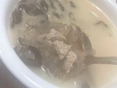 -唔呶喔哩酒家(生产街店)