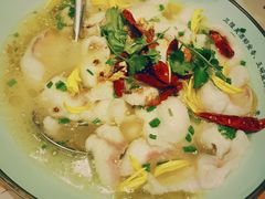 老坛酸菜鱼-胡桃里音乐酒馆(仓山万达店)
