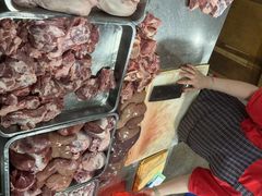 -标记美食新鲜猪杂(兴南大道店)