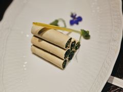 香干马兰头卷-杭州西子湖四季酒店·金沙厅