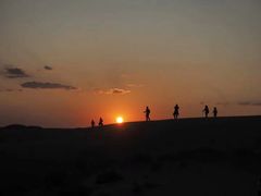 -亿利库布其七星湖沙漠生态旅游区