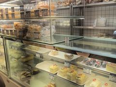 -白玉兰食品甜凤店(合生汇店)