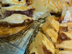 -阿洪锅贴王(小吃城店)