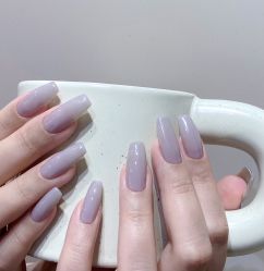 -花岐款式专研健康美甲沙龙