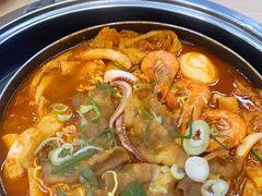 -三清洞摩西韩式年糕火锅(威高广场店)