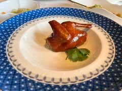 五香脆皮乳鸽-三号黄浦会Canton Table