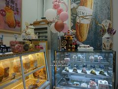 面包甜点陈列柜-野上麦田(中贸广场店)
