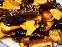 菌子黄精石耳-曾福兴