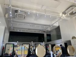 -蓝调造型·烫发·染发