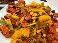 -巧克力渔家.小船海鲜胶东菜(万平口店)