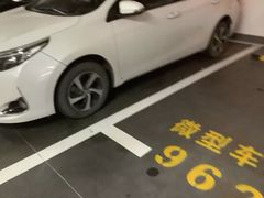 -龙湖上海闵行天街-停车场