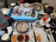 -红鼎豆捞·非遗鲍皇汤火锅(宝丰路店)