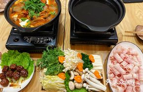 Salmon Kimchi Hot Pot