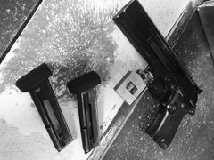 -都市枪神实弹射击俱乐部