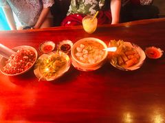 -Cuc Gach Quan Restaurant