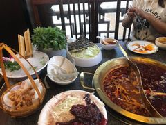 -小天鹅火锅·一线江景洪鼎旗舰店(洪崖洞店)