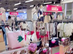 -唯品会(北京国瑞城店)