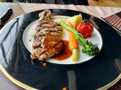 炭火直扒澳洲西冷-Kathleen's Waitan 凯圣琳江景西餐厅(外滩店)