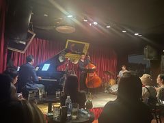 -东岸Cafe 爵士俱乐部